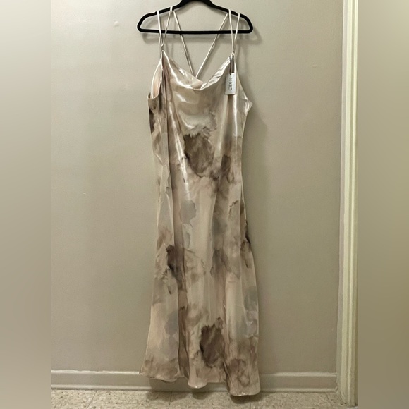 NEW! PLUS SIZE Cider Watercolour Cowl Neck Dress - Picture 4 of 7